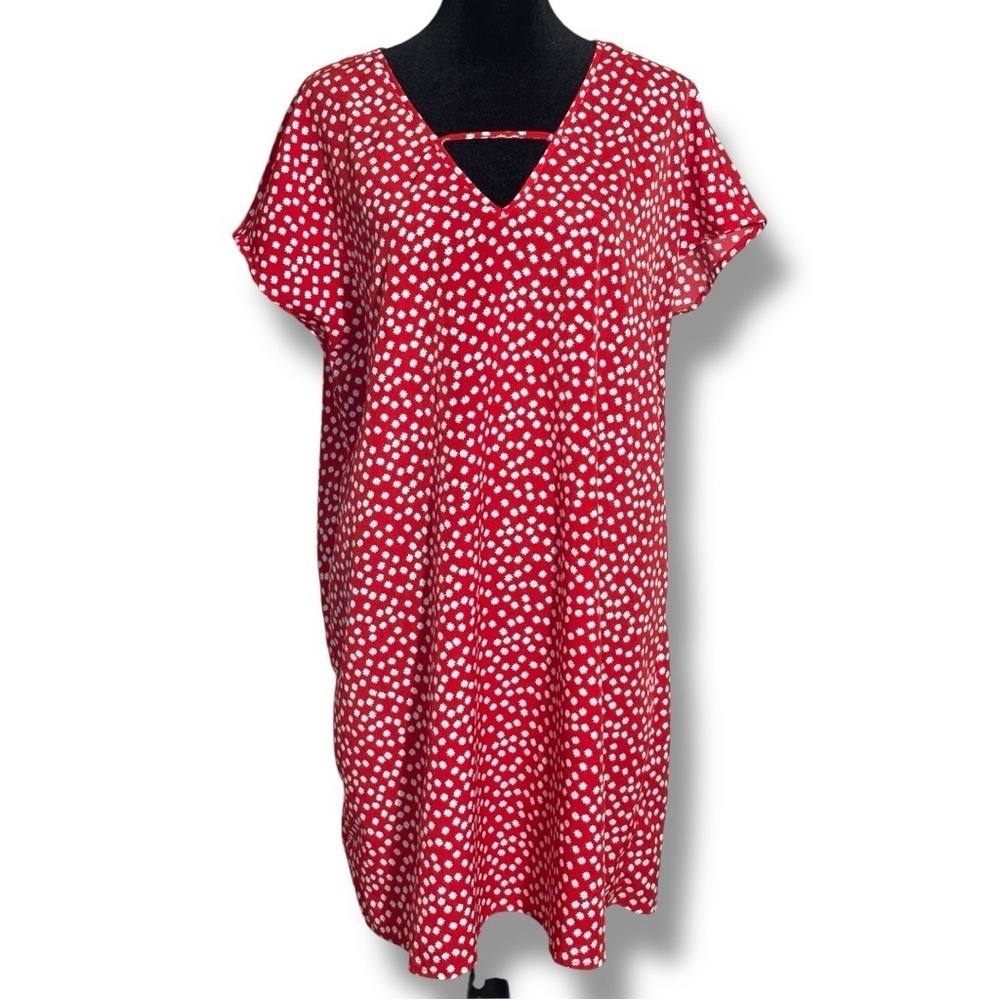 Shein Vibrant Red & White Floral Ditsy Print Front Cutout Lightweight Mini Dress